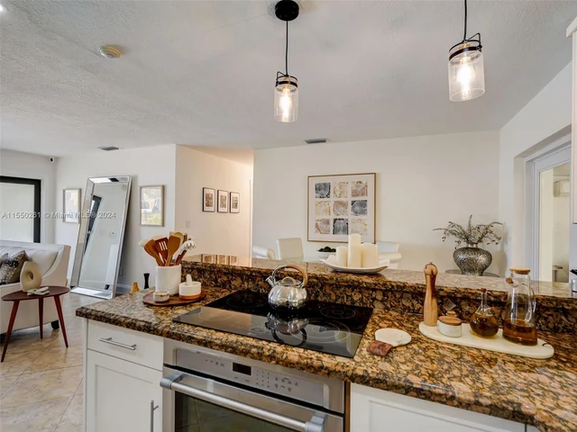 4400 SW 104th Ave, Miami FL 33165