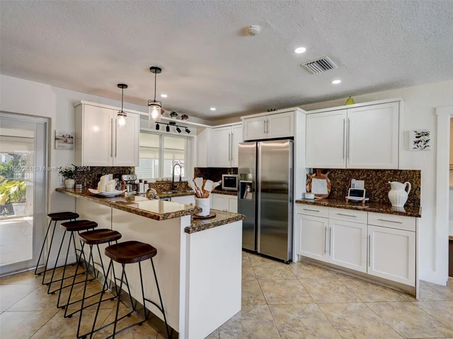 4400 SW 104th Ave, Miami FL 33165