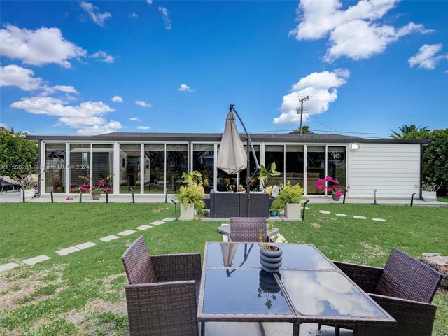 4400 SW 104th Ave, Miami FL 33165