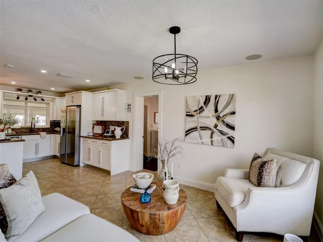 4400 SW 104th Ave, Miami FL 33165