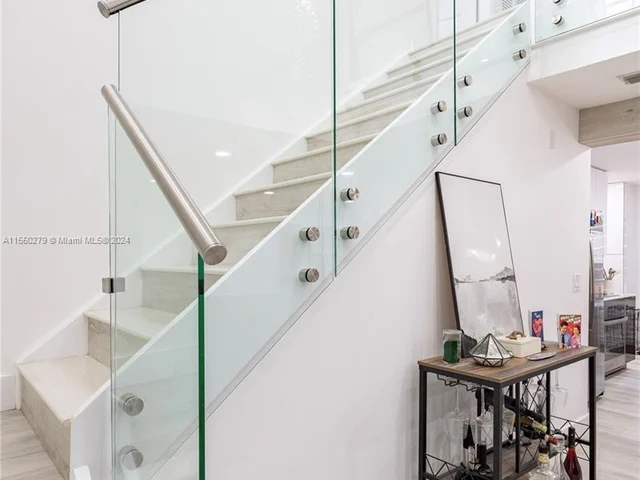 11 NW 110th Ave, Plantation FL 33324