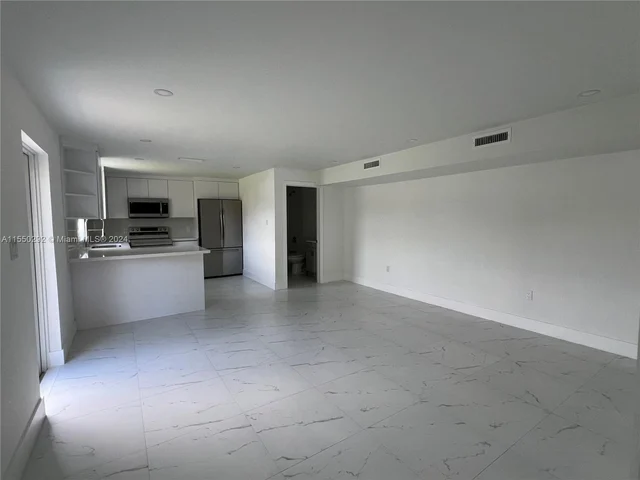 705 E 20th St, Hialeah FL 33013