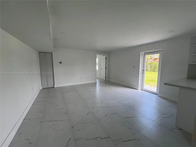 705 E 20th St, Hialeah FL 33013