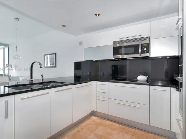 17121 Collins Ave # 2103, Sunny Isles Beach FL 33160