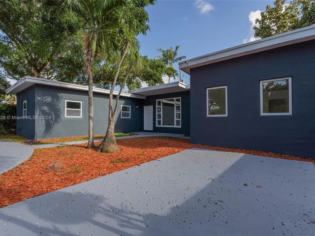 434 NW 110th St, Miami FL 33168