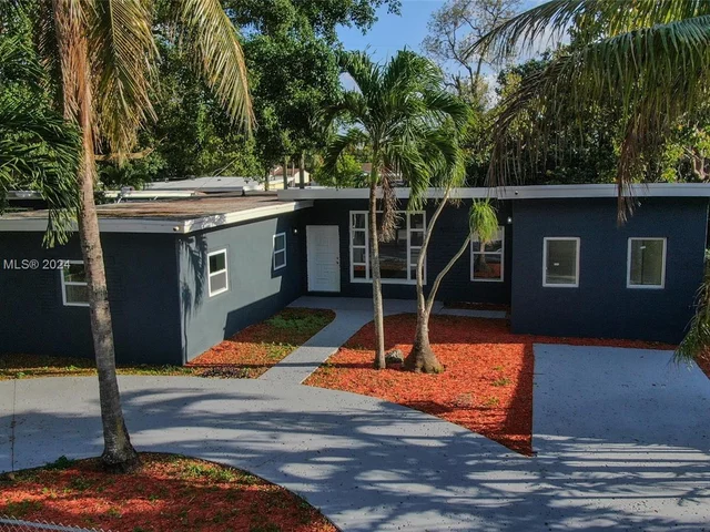 434 NW 110th St, Miami FL 33168