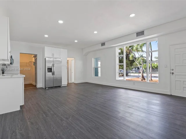 434 NW 110th St, Miami FL 33168