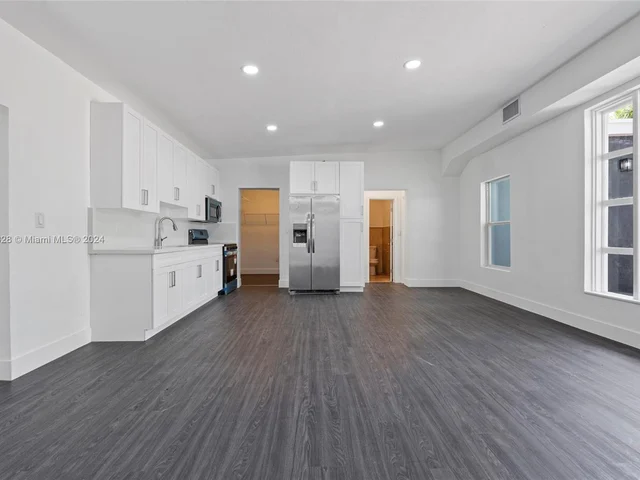 434 NW 110th St, Miami FL 33168