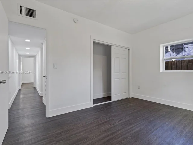 434 NW 110th St, Miami FL 33168