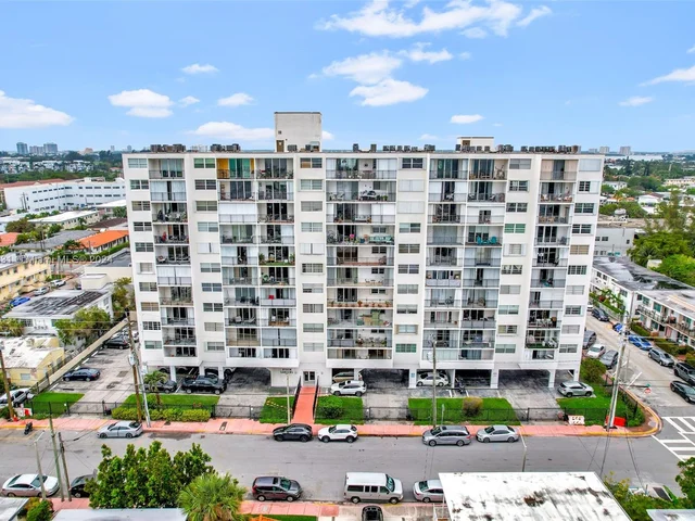 7850 Byron Ave # 302, Miami Beach FL 33141
