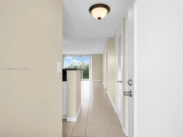 7850 Byron Ave # 302, Miami Beach FL 33141