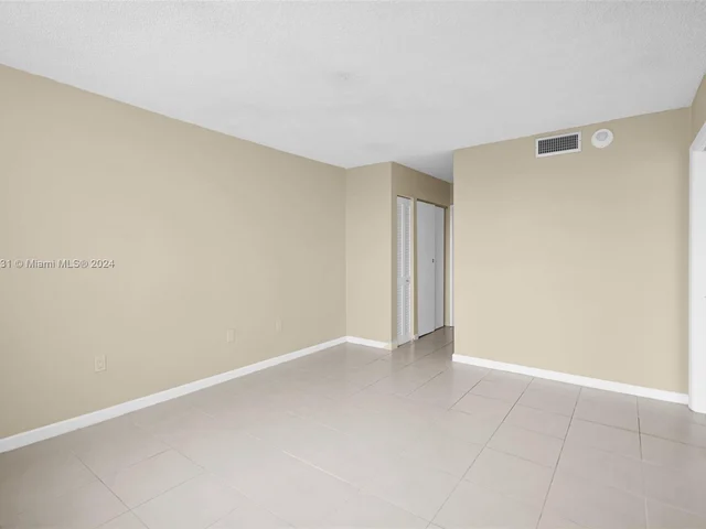 7850 Byron Ave # 302, Miami Beach FL 33141