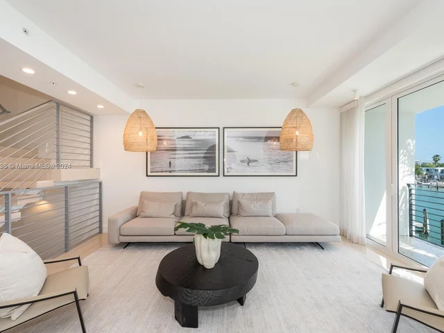 47 N SHORE DR # 47, Miami Beach FL 33141