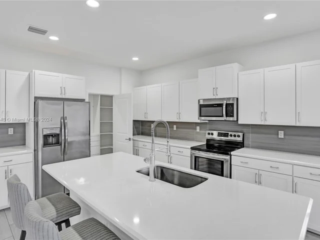 19815 SW 131st Ct # 0, Miami FL 33177