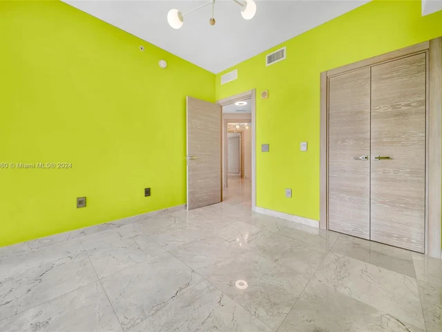 3131 NE 188th St # 607, Aventura FL 33180