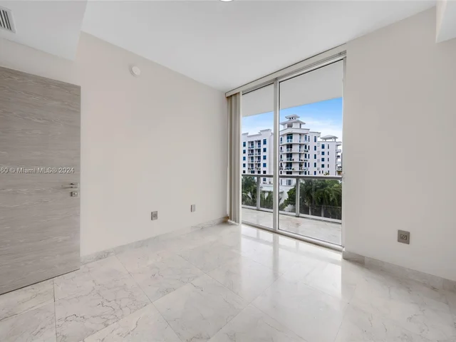 3131 NE 188th St # 607, Aventura FL 33180