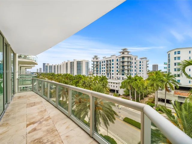 3131 NE 188th St # 607, Aventura FL 33180