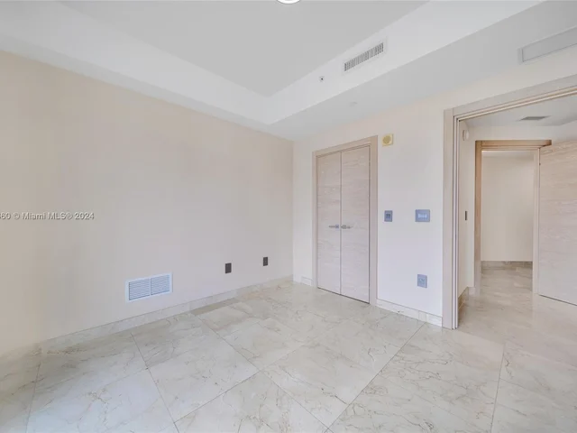 3131 NE 188th St # 607, Aventura FL 33180