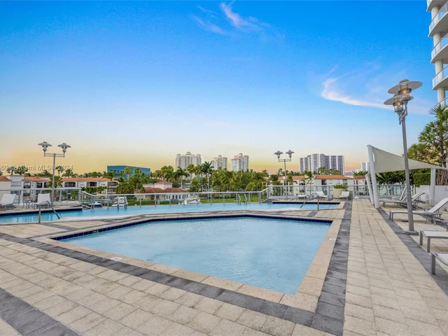 3131 NE 188th St # 607, Aventura FL 33180