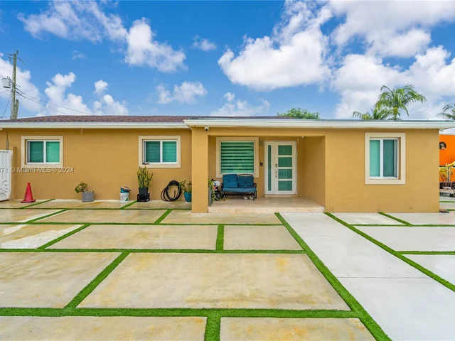 17180 NE 1st Ave, North Miami Beach FL 33162