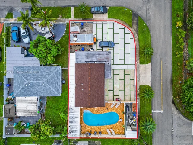 17180 NE 1st Ave, North Miami Beach FL 33162