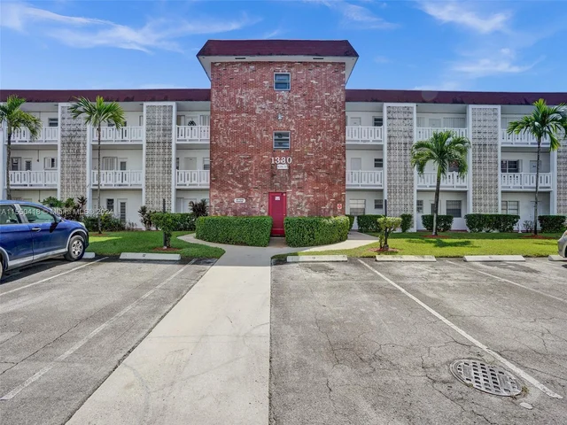 1330 NW 43rd Ave # 110, Lauderhill FL 33313
