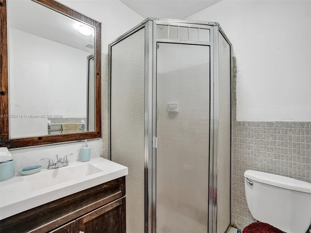 1330 NW 43rd Ave # 110, Lauderhill FL 33313