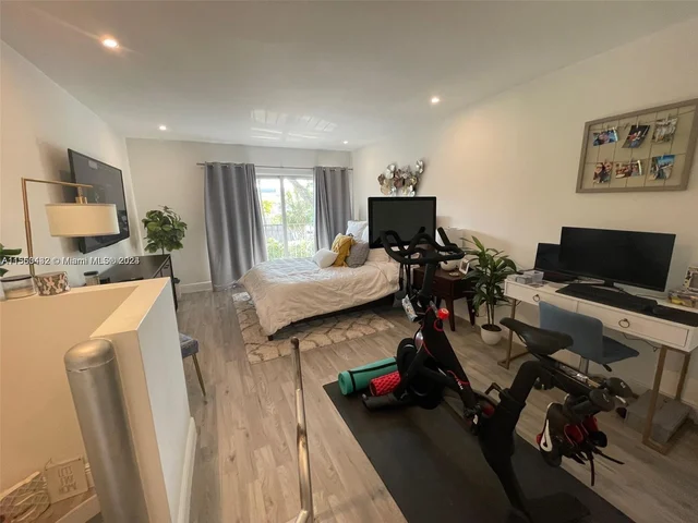 7801 NE 4th Ct # 105, Miami FL 33138