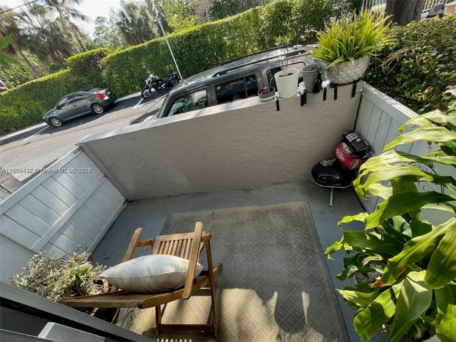 7801 NE 4th Ct # 105, Miami FL 33138