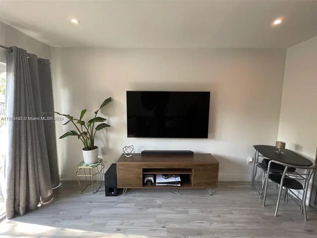 7801 NE 4th Ct # 105, Miami FL 33138