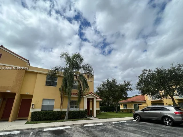 3837 NW 90th Ave # 3837, Sunrise FL 33351