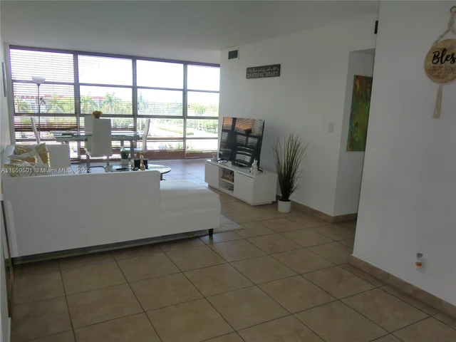 801 Three Islands Blvd # 509, Hallandale Beach FL 33009