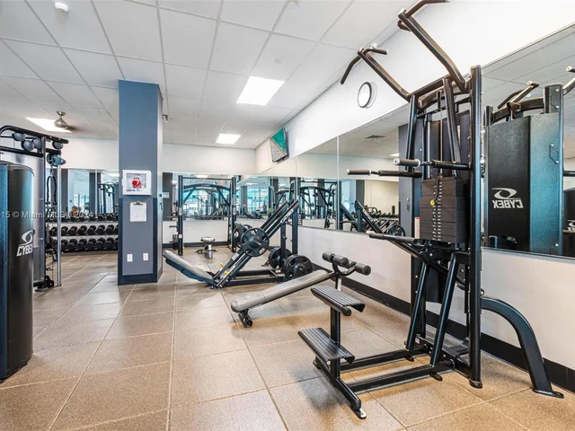 2501 S Ocean Dr # 1020, Hollywood FL 33019