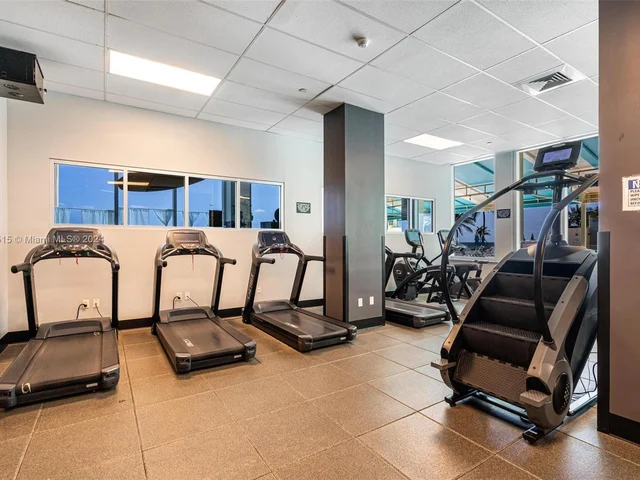 2501 S Ocean Dr # 1020, Hollywood FL 33019