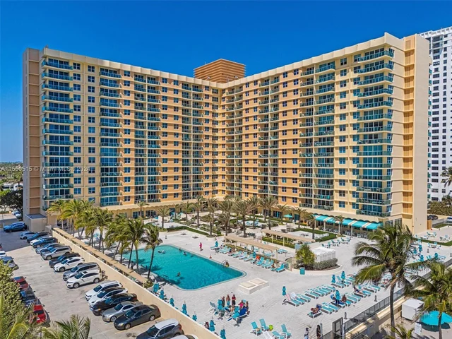 2501 S Ocean Dr # 1020, Hollywood FL 33019