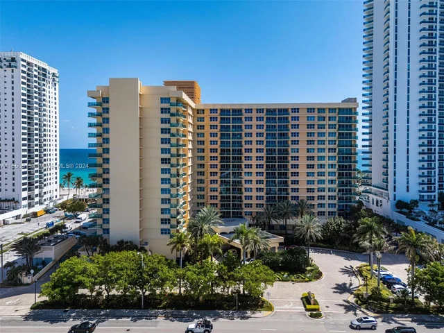 2501 S Ocean Dr # 1020, Hollywood FL 33019