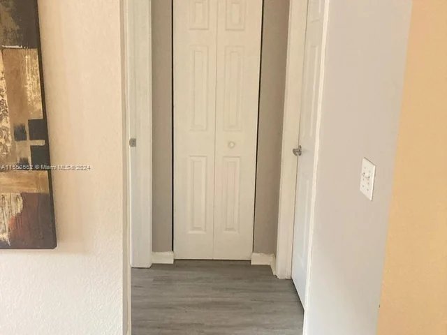 4802 Washington St # 5, Hollywood FL 33021