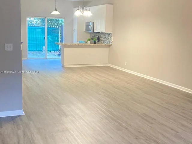 4802 Washington St # 5, Hollywood FL 33021