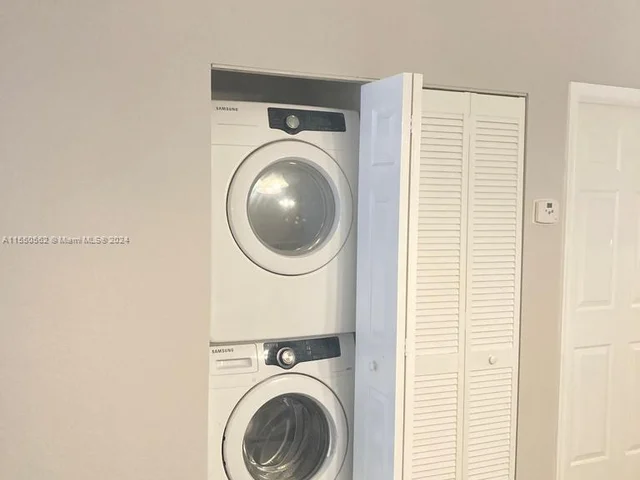 4802 Washington St # 5, Hollywood FL 33021