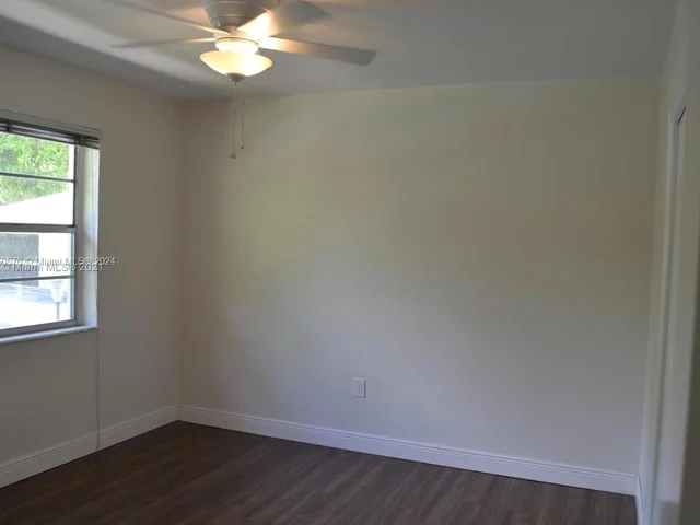 5605 SW 80th St # 10D, Miami FL 33143