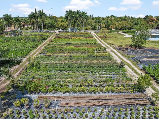 13770 SW 192nd St, Miami FL 33177