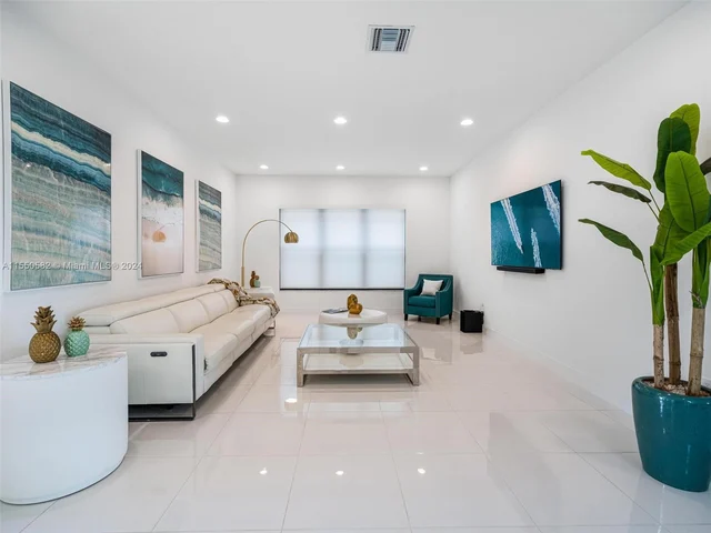 8533 Swinley Forest Way, Boca Raton FL 33434