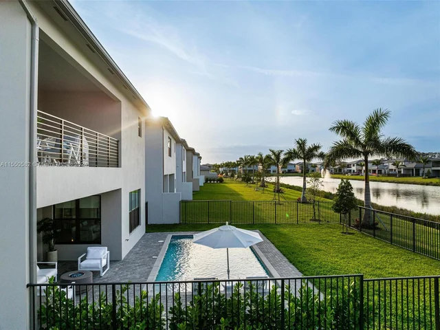 8533 Swinley Forest Way, Boca Raton FL 33434