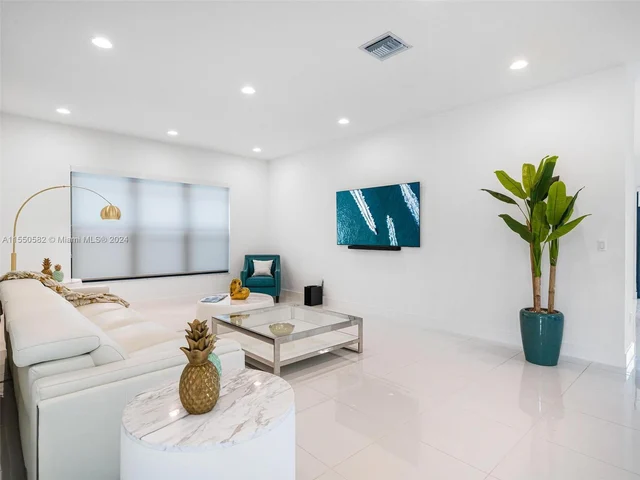 8533 Swinley Forest Way, Boca Raton FL 33434