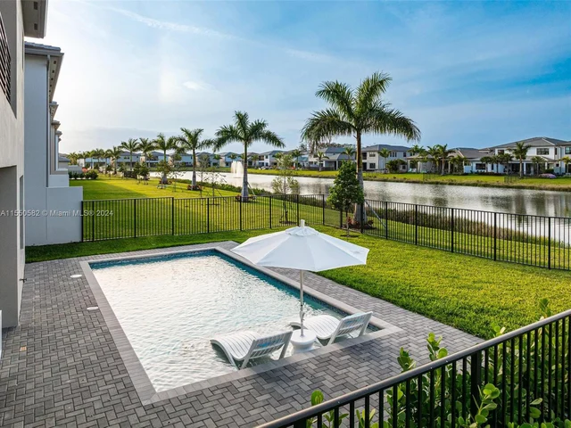 8533 Swinley Forest Way, Boca Raton FL 33434