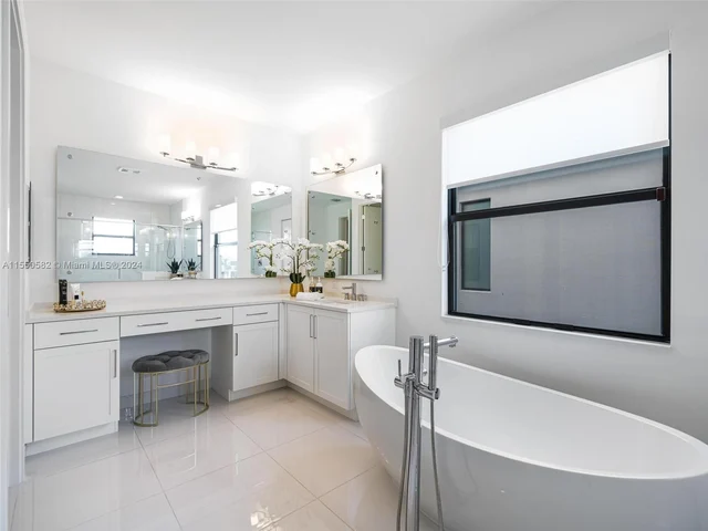 8533 Swinley Forest Way, Boca Raton FL 33434