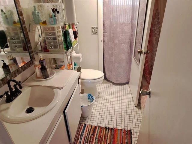 10442 Sunrise Lakes Blvd # 202, Sunrise FL 33322