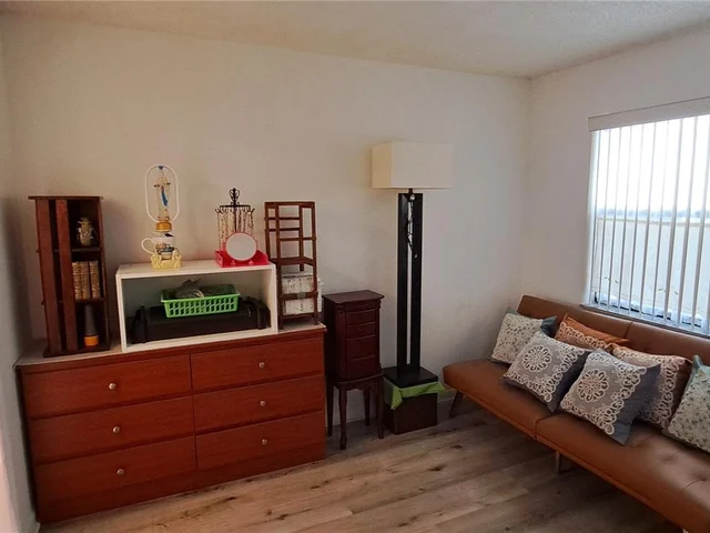 10442 Sunrise Lakes Blvd # 202, Sunrise FL 33322