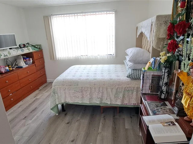 10442 Sunrise Lakes Blvd # 202, Sunrise FL 33322