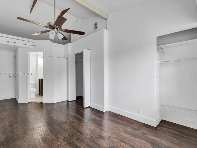 329 Laurie Rd, West Palm Beach FL 33405